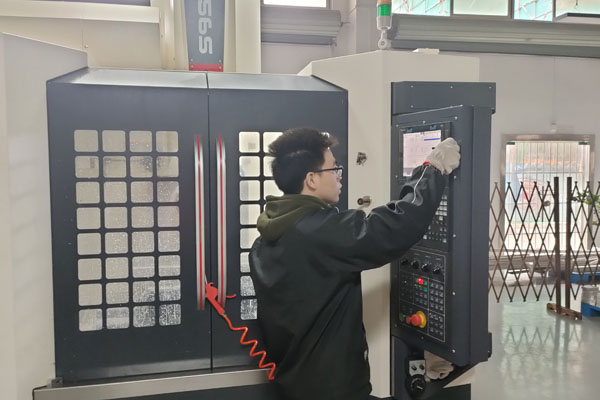 真空灌膠機.jpg 真空灌膠機.jpg